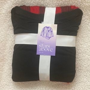Stars Above NWT Cozy Button Pajama Set Medium